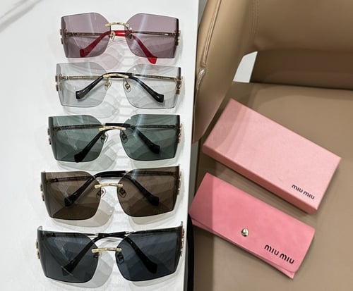 نظارة ميو ميو