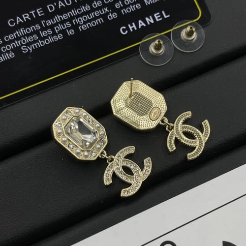 حلق شانيل 10