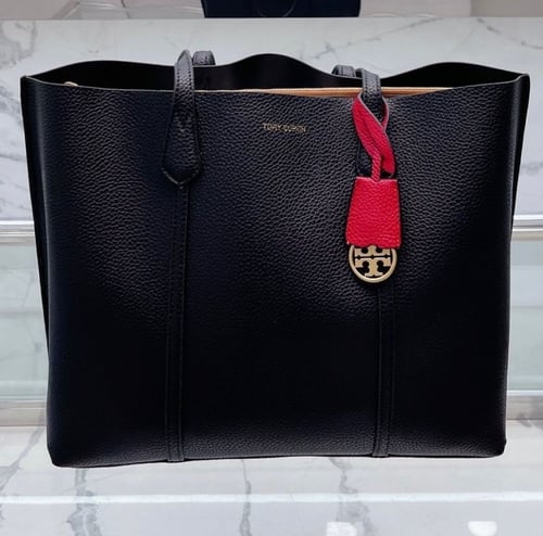 حقيبة توري بورش كبيرة | أسود بتعليقة حمراء