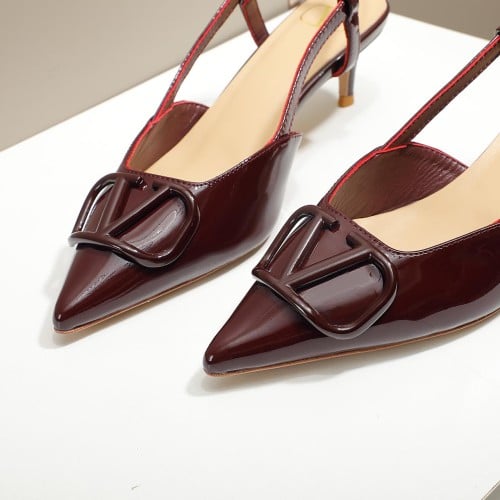 كعب فالنتينو منخفض الارتفاع