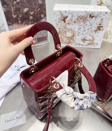 حقيبة ديور| حجمين وعدة الوان