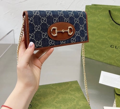 محفظة قوتشي Gucci بنقوش