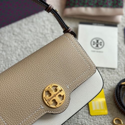 حقيبة توري بورش اسود وبيج