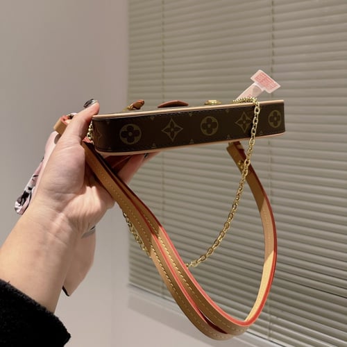 شنطه LV صغيره بعده الوان