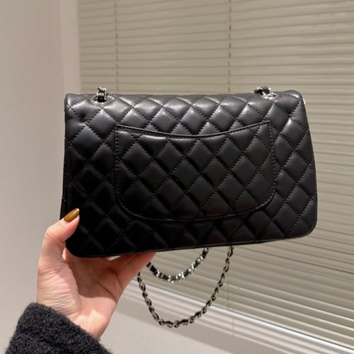 شنطة شانيل بسير معدن فضي 7 الوان