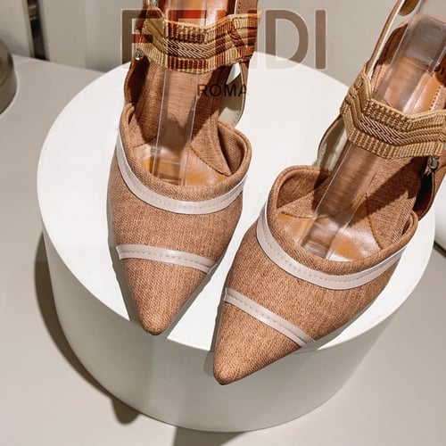 كعب فندي عدة الوان