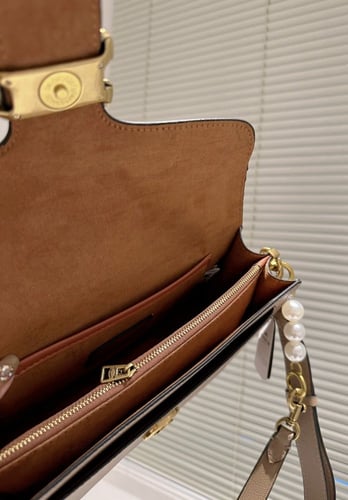 كوتش | بيج تابي 26