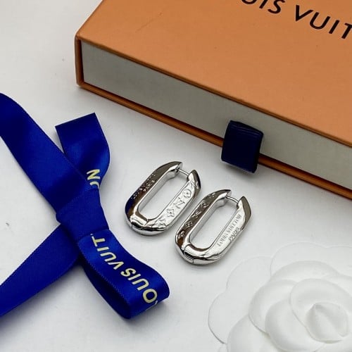 حلق LV ذهبي\ فضي