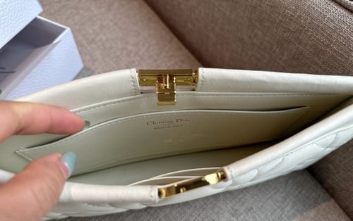حقيبة ديور dior أبيض