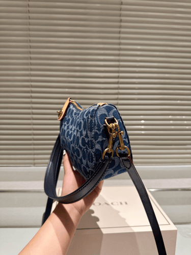 شنطه كوتش 4 الوان