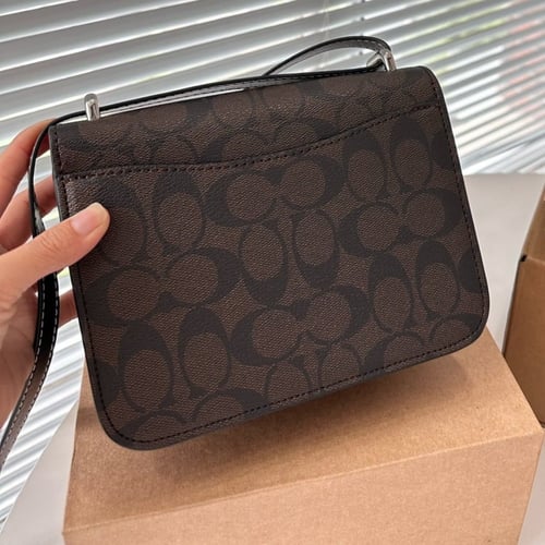 كوتش موردة صغيرة