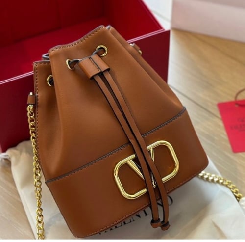 حقيبة فالنتينو| دلو ستراب معدن