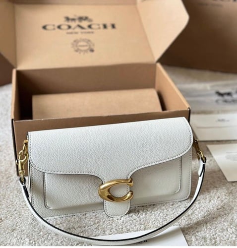 حقيبة كوتش أبيض/ تابي 26