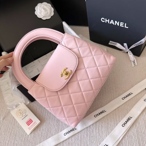 شنطة شانيل جلد 4 الوان