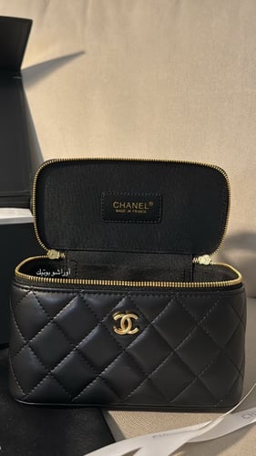 حقيبة شانيل بمقبض علوي/ صغيرة عدة الوان