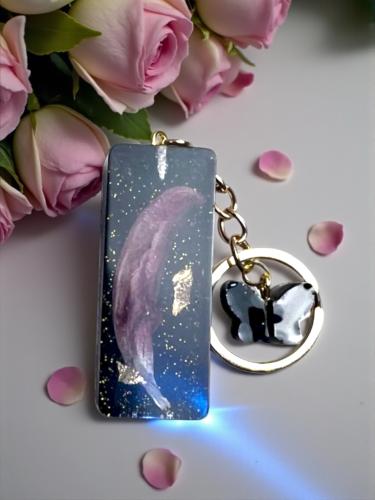 ميداليات بتلات الورد