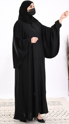 عباية كتف نص مشلح حرير ناعم مع شريط خرز