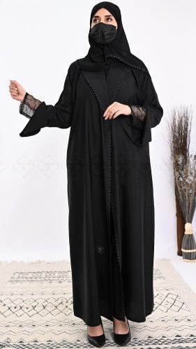 عباية كتف لف عليها ياقة
