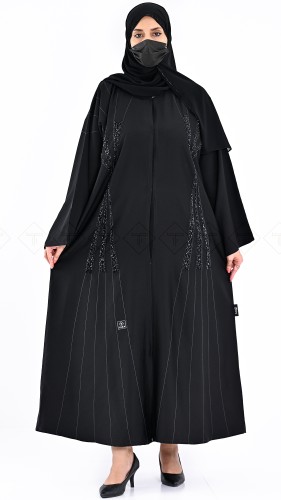عبايه كريب صالونة مطرزة