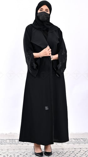 عبايه سوداء لف مطرزة