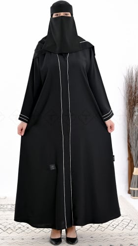 عباية محددة بقماش ابيض