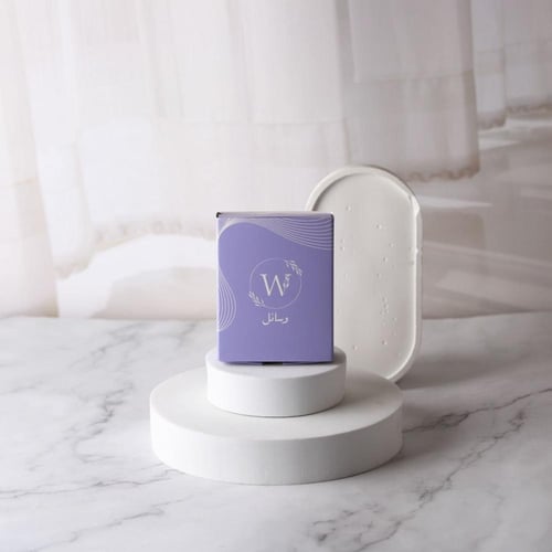 ثلاث زيوت عطرية