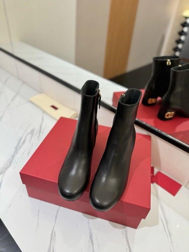 بوت فالنتينو