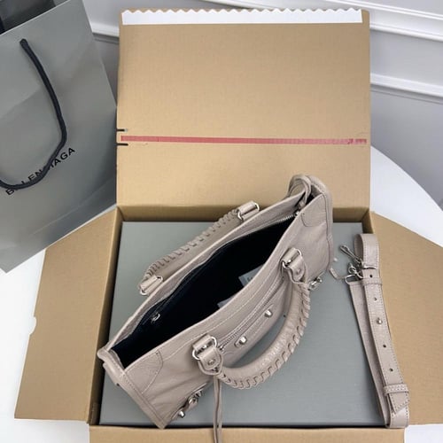شنطة بالنسياقا 30cm