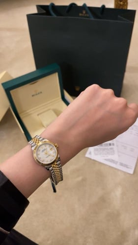 ساعة رولكس مقاس ٢٨