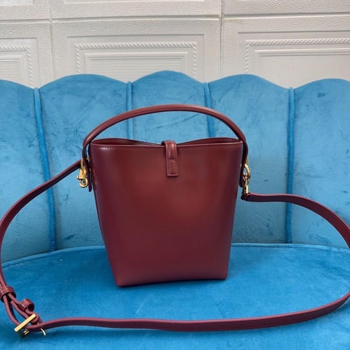 شنطة سان لوران