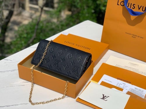 كورس LV اسود