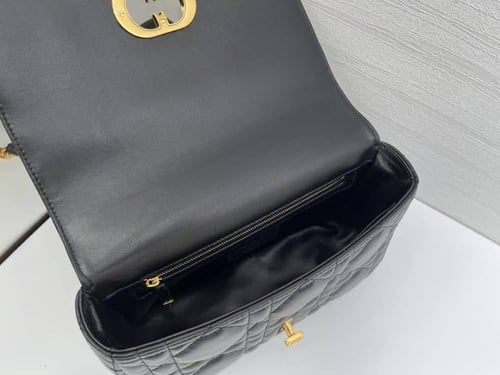 شنطة ديور