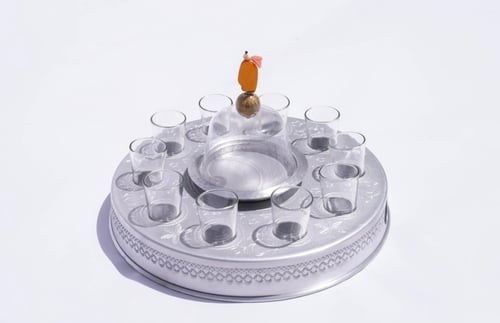 صينية تقديم العصير 10 كاسات بنقش شرقي مع صحن ضيافة...