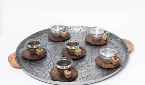 صواني نحاس لون فضي معتق نقش يدوي بحجمين قطر 50 سم...