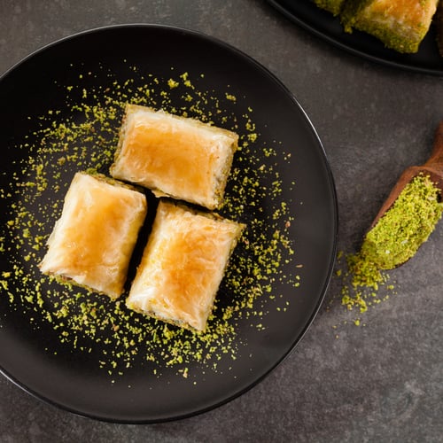 بقلاوة انقره بالفستق نصف kg