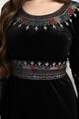 فستان مخمل تراثي ريفا