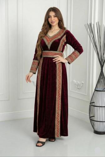 فستان مخمل تراثي نوف