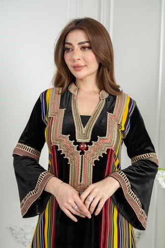 جلابية مخمل ابداع كم كلوش