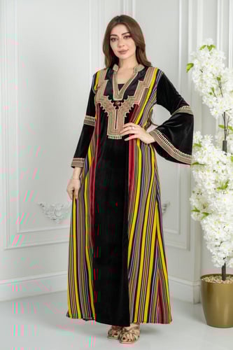 جلابية مخمل ابداع كم كلوش