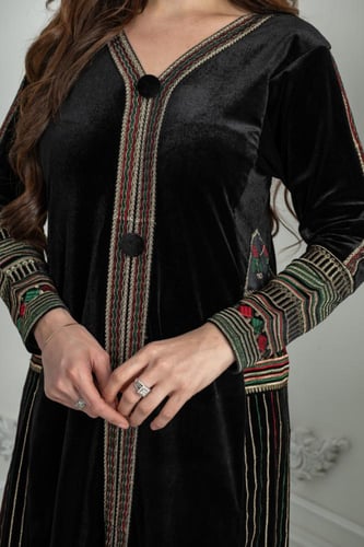 جلابيه مخمل تراثيه الابداع زرار