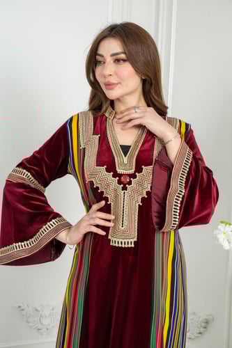 جلابية مخمل ابداع كم كلوش