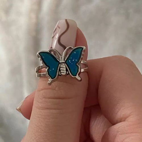 خاتم يتغير على حسب درجة الحرارة الجسم والمود