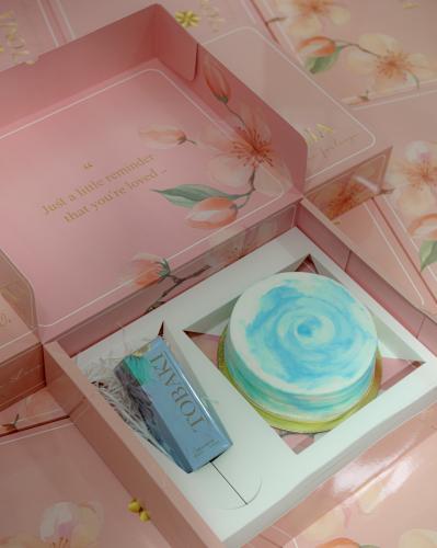 بكج كيك الفانيلا + عطر توباكي