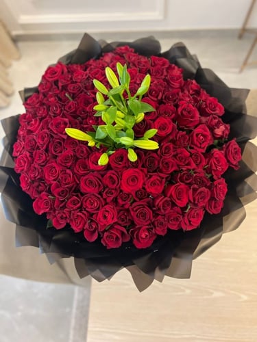 باقة ورد جوري احمر - 100 وردة