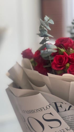 باقة بيبي روز احمر