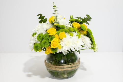 مزهرية الكريز و البيبي روز