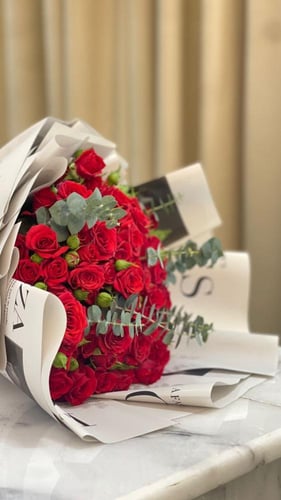 باقة بيبي روز احمر