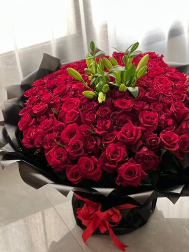 باقة ورد جوري احمر - 100 وردة