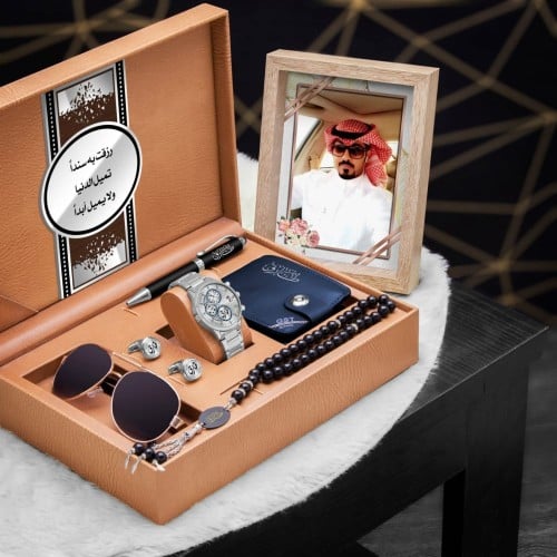 اطقم ساعات رجالية راقية تصميم بالاسم