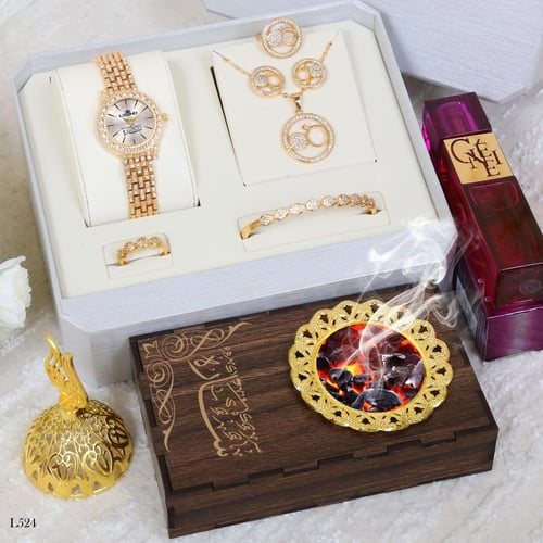 اطقم ساعات نسائية مميزة مع إكسسوارات